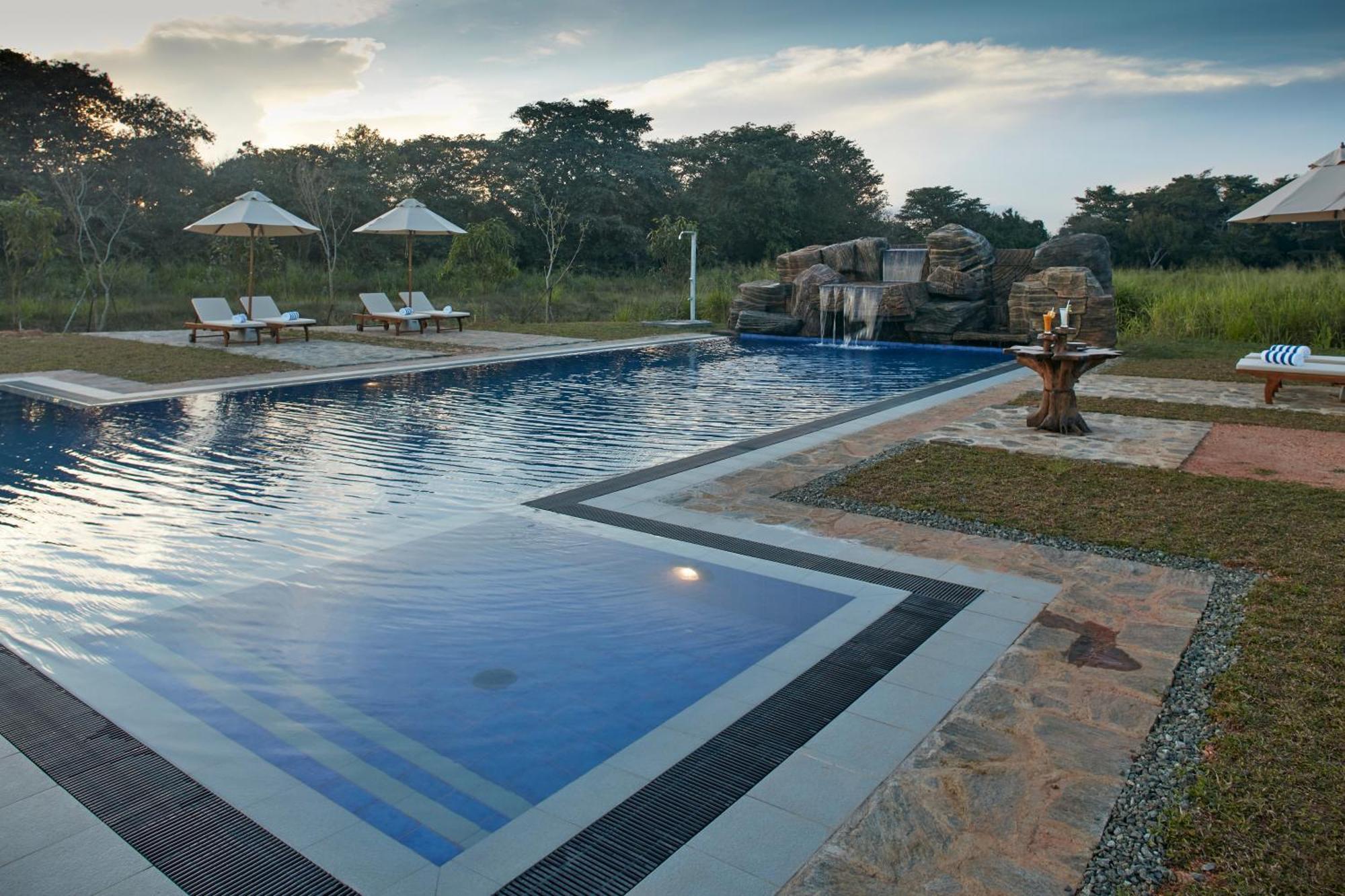 ซีร็อค เดอะ คิง โดเมน โฮเต็ล Hotel สิกิริยา ภายนอก รูปภาพ